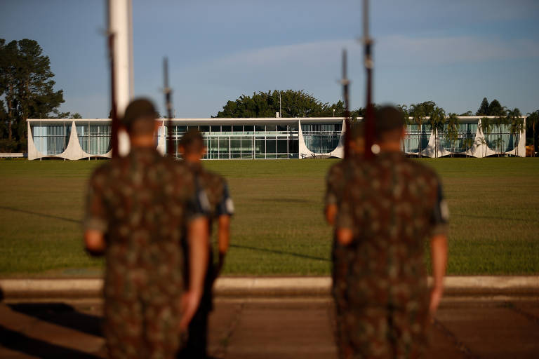 28/11/2022 - Nova reunião de militares das Forças Especiais, também em Brasília, para discutir tentativa de golpe; participaram assistentes de generais que ocupavam postos de alto escalão