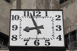 Relógio do antigo Mappin na praça Ramos