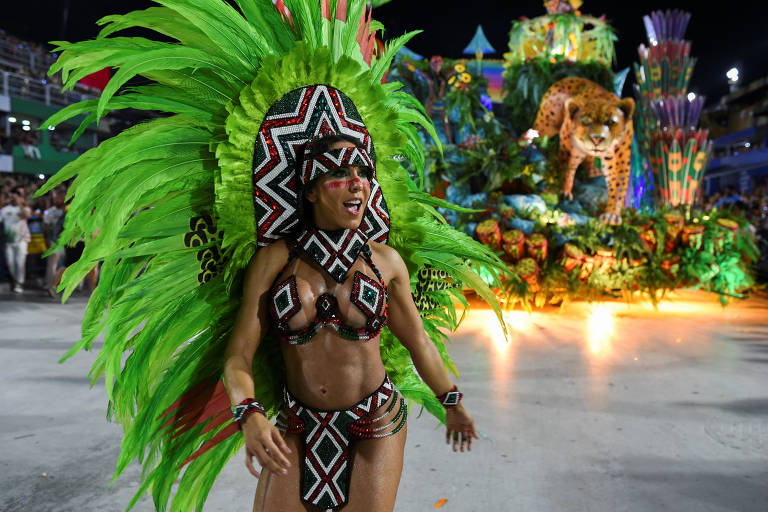 Veja imagens do desfile da Grande Rio no Carnaval 2024