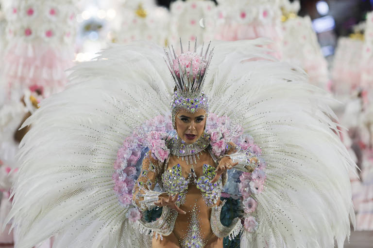 Veja imagens do desfile da Unidos da Tijuca no Carnaval 2024