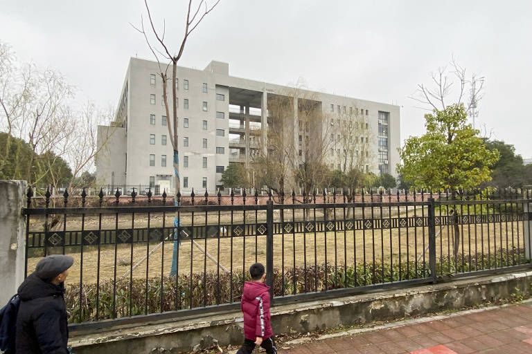 Universidade Central do Sul, conhecida por sua pesquisa em baterias, e onde o fundador e presidente da BYD, Wang Chuanfu, estudou, em Changsha, China, 10 de fevereiro de 2023