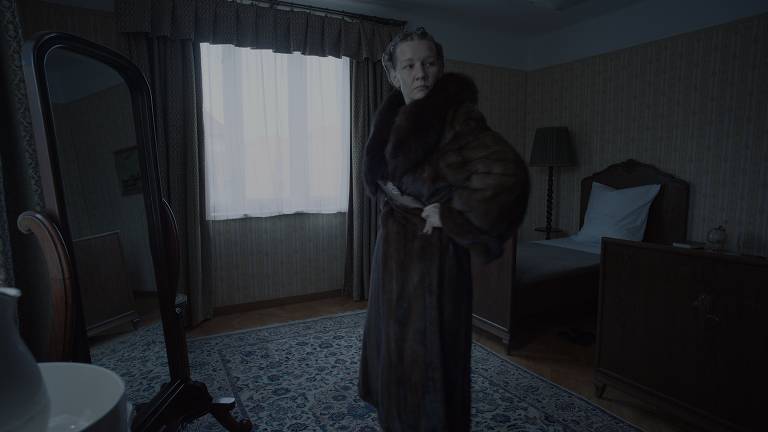 Sandra Huller em cena do filme 'Zona de Interesse', de Jonathan Glazer