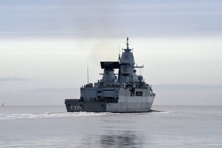 Fragata alemã Hessen deixa Wilhelmshaven para participar de força naval europeia no mar Vemelho