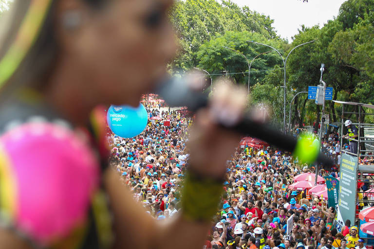 Veja fotos de blocos deste segunda-feira em São Paulo