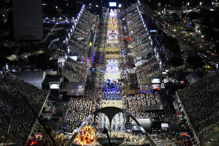 Veja imagens do desfile da Portela no Carnaval 2024