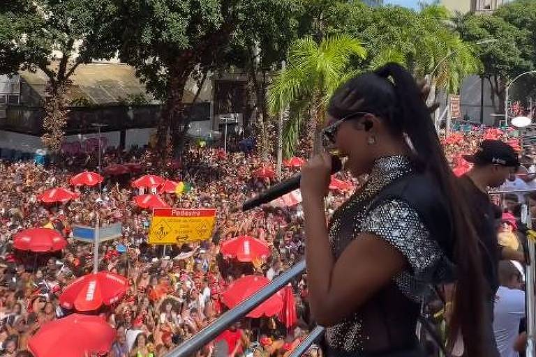 Foliões passam mal com calor no Rio, e Ludmilla encerra bloco mais cedo; vídeo