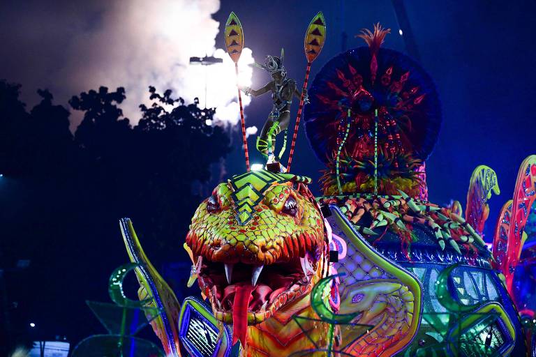 Com enredo de mitologia africana, Viradouro conquista Carnaval 2024 do Rio de Janeiro