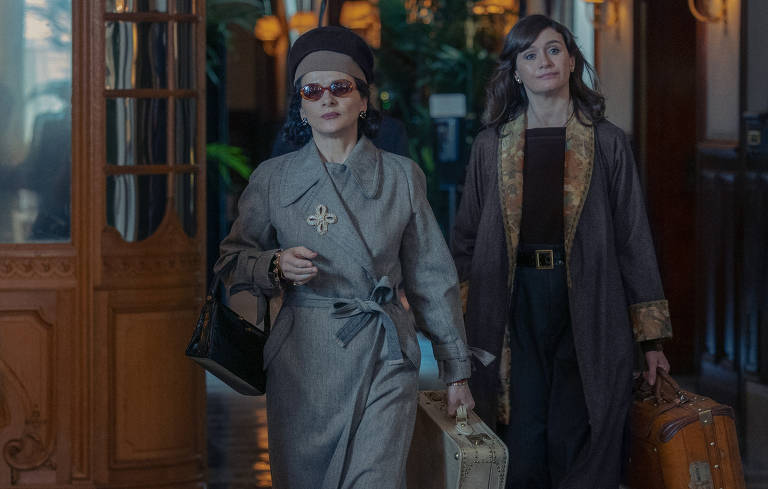 Juliette Binoche vive Coco Chanel em 'The New Look', da Apple+
