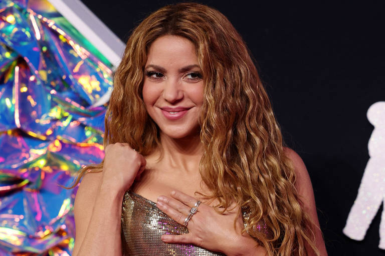 Shakira anuncia álbum após hit em que alfineta Piqué: 'Reconstruí a mim mesma'