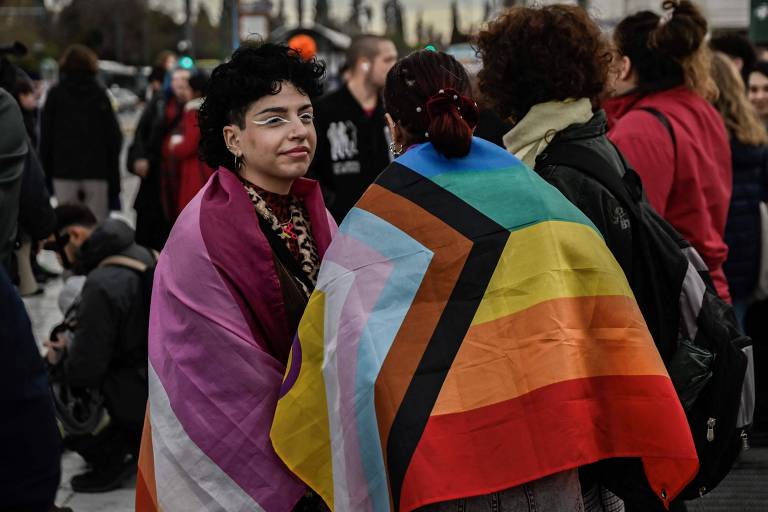 Grécia se torna 1º país ortodoxo a permitir casamento entre pessoas do mesmo sexo