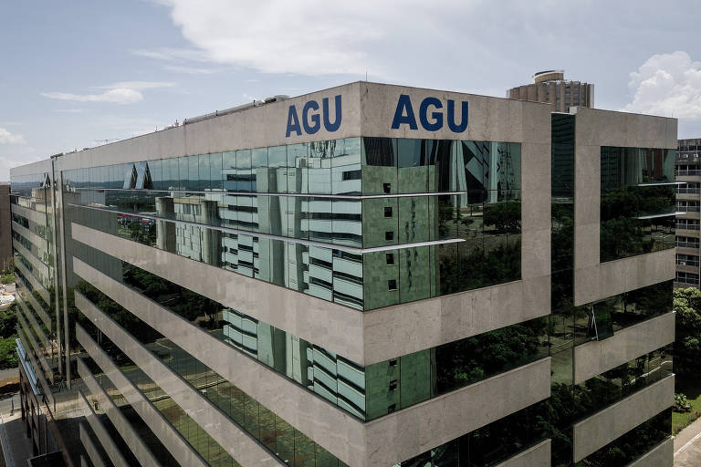 AGU exonera de cargo de direção servidor que participou de reunião ministerial de Bolsonaro