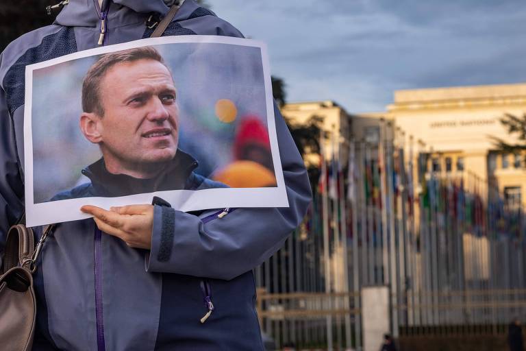 Controle de Putin sobre eleição anula efeito da morte de Navalni, diz pesquisador