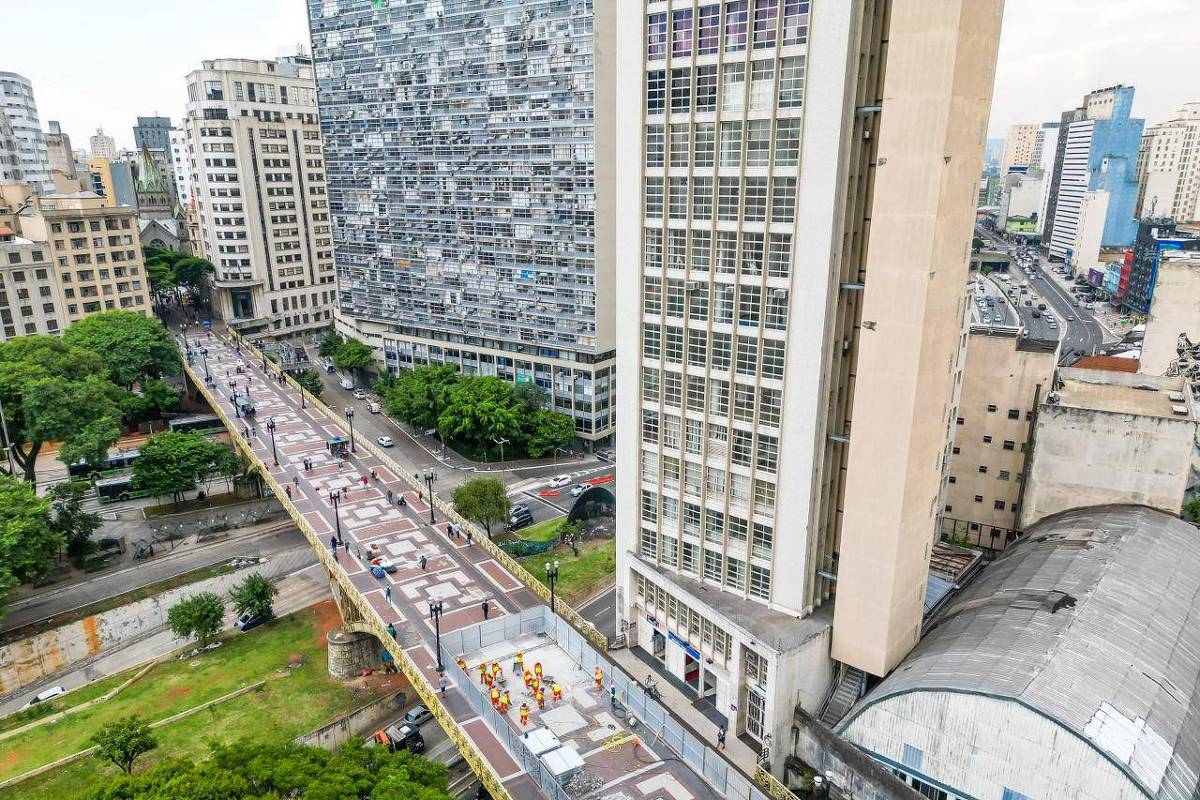 Prefeitura de SP restaura viaduto Santa Ifigênia para acabar com infiltrações e fissuras