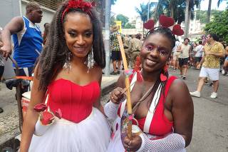 Folies do bloco Quizomba desfilam tema 'Faa amor, no faa guerra' neste sbado no RJ