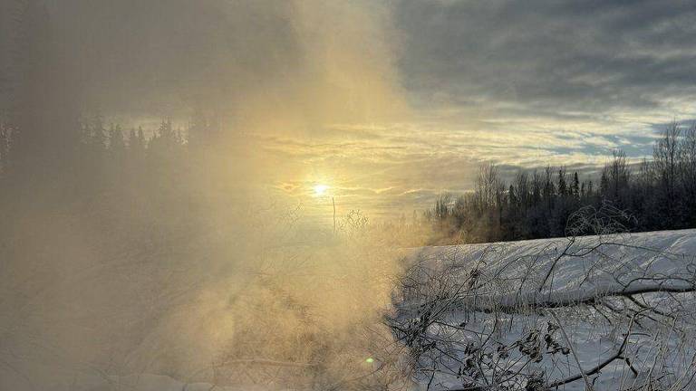 O que são os 'incêndios zumbis' que ameaçam o Canadá no inverno