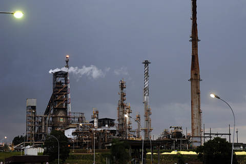 Brasil não tem plano definido para abrir mão de petróleo e gás