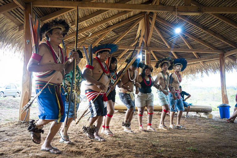 Entre as atividades inclusas no pacote da agência de turismo indígena estão experiências culturais tradicionais locais, como danças, além de banho de rio, contação de histórias, passeios de barco, trilhas na floresta e vivência com as atividades produtivas já estabelecidas na região