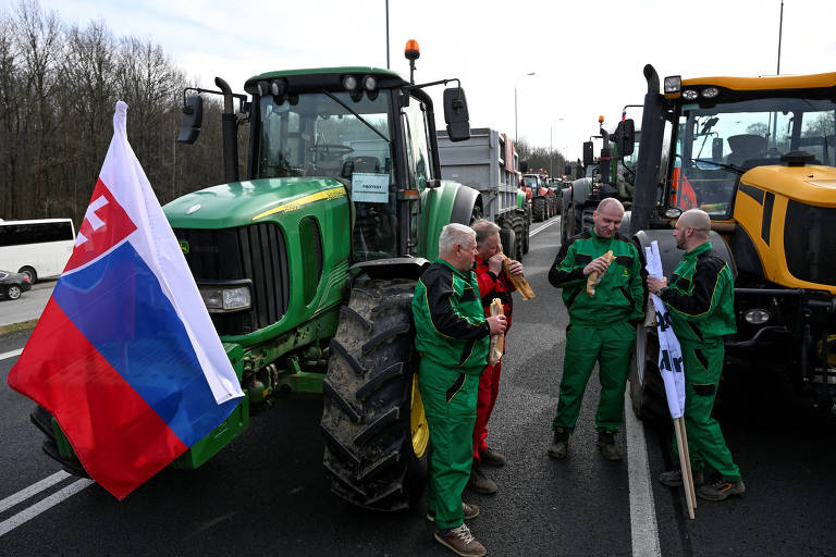 UE propõe flexibilizar exigências e reduzir controle sobre agricultores para conter protestos