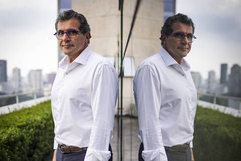 SÃO PAULO, SP, BRASIL, 22-01-2024: Retrato do presidente da Cury Construtora, Fabio Cury no escritório da empresa na Vila Olimpia. (Foto: Bruno Santos/ Folhapress) *** FSP-MERCADO*** EXCLUSIVO FOLHA***