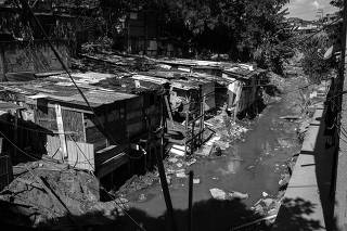 Vista da Favela Nazzali, na Vila Nova Cachoeirinha (SP)