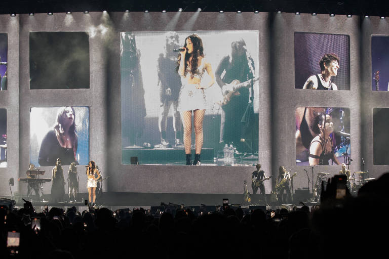 Olivia Rodrigo no primeiro show de sua turnê na Acrisure Arena, em Palm Desert, no estado americano da Califórnia