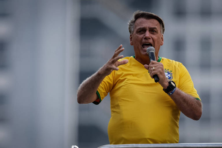 Bolsonaro participa de ato em SP 