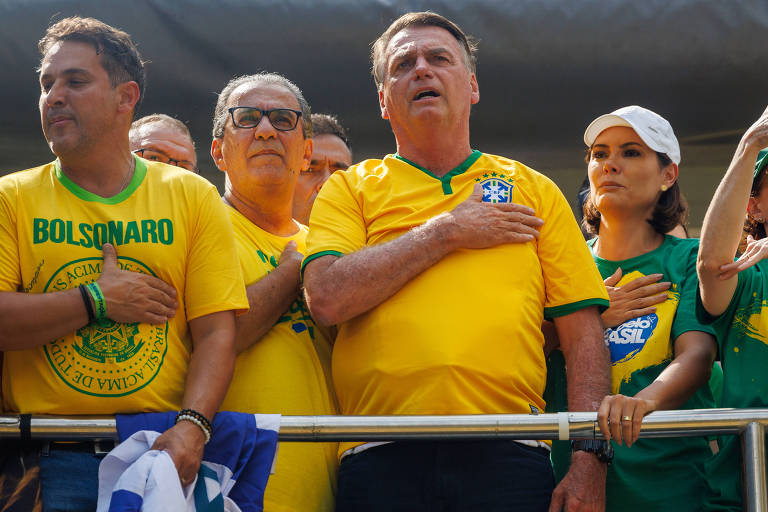 Discreto no ato, Nunes deu abraço em Bolsonaro antes de manifestação; veja vídeo