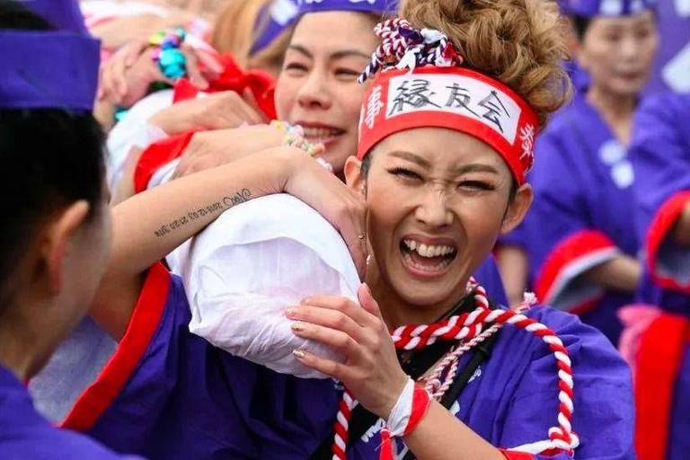 O tradicional 'festival do nu' no Japão que aceitou mulheres pela primeira vez em 1250 anos
