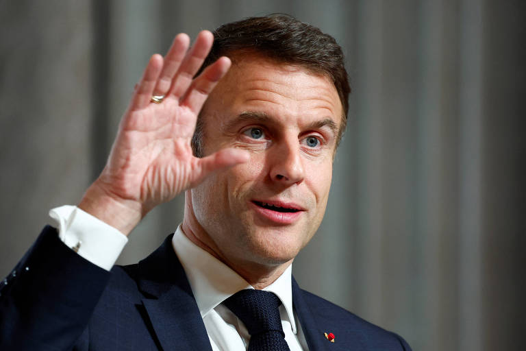 Macron diz que não descarta enviar tropas à Ucrânia