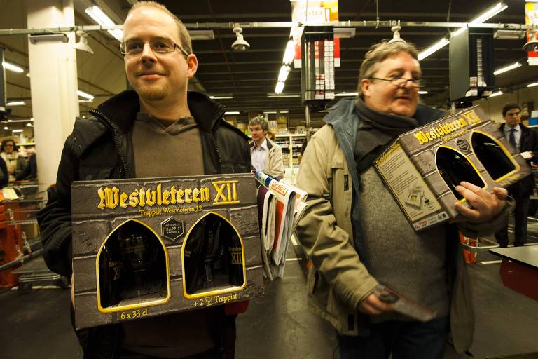 Consumidores compram cerveja Westvleteren em Bruxelas