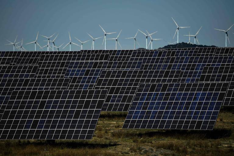 Competição da China abre crise na cadeia de energia solar na Europa