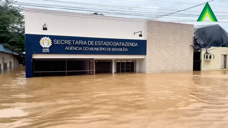 Inundações no Acre afetam 17 cidades e 11 mil pessoas