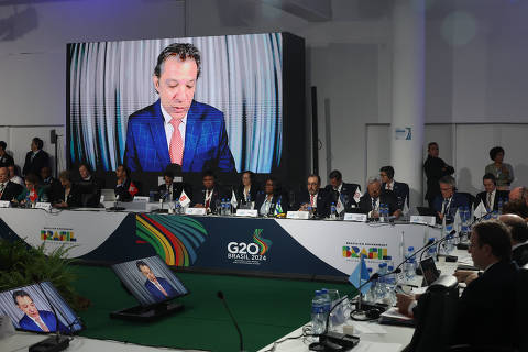SAO PAULO/SP, Brasil.  28.02.2024. O ministro Fernando Haddad fala por video conferência na  reunião do G20 nesta quarta, na Bienal no Ibirapuera. (foto: Zanone Fraissat/ Folhapress, MERCADO) ***EXCLUSIVO***
