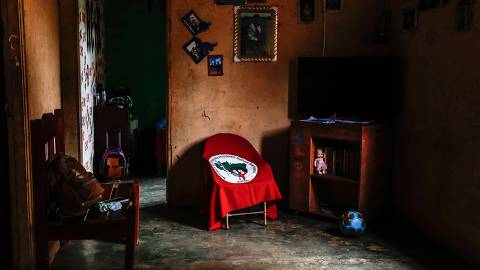 ESPECIAL - ELDORADO DOS CARAJAS, PA  08-11- 2023  49 ANOS MST O assentamento  17 de Abril do MST. Casa de MAria. Uma das lideres do movimento e sobrevivente do massacre  (FOTO  Gabriela Biló /Folhapress)