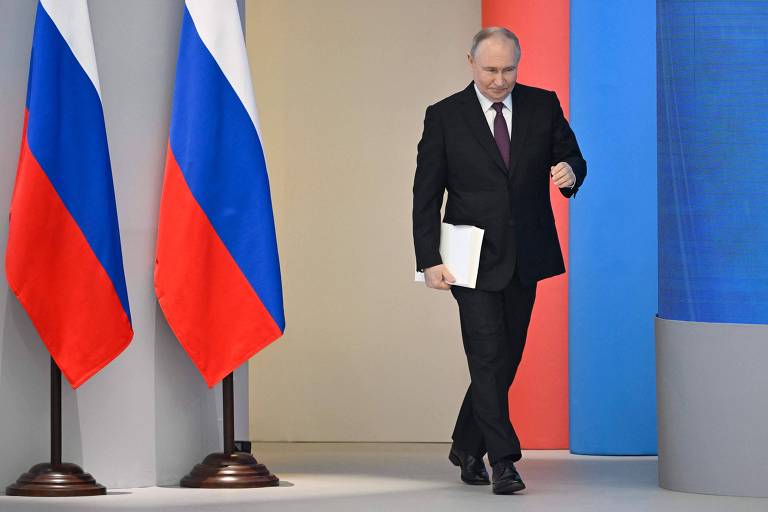 Putin diz que Ocidente arrisca guerra nuclear na Ucrânia