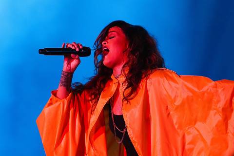 RIO DE JANEIRO/RJ BRASIL. 26/09/2015 - Show da cantora Rihanna no sexto dia do festival Rock in Rio.(foto: Zanone Fraissat/FOLHAPRESS, ILUSTRADA)***EXCLUSIVO***