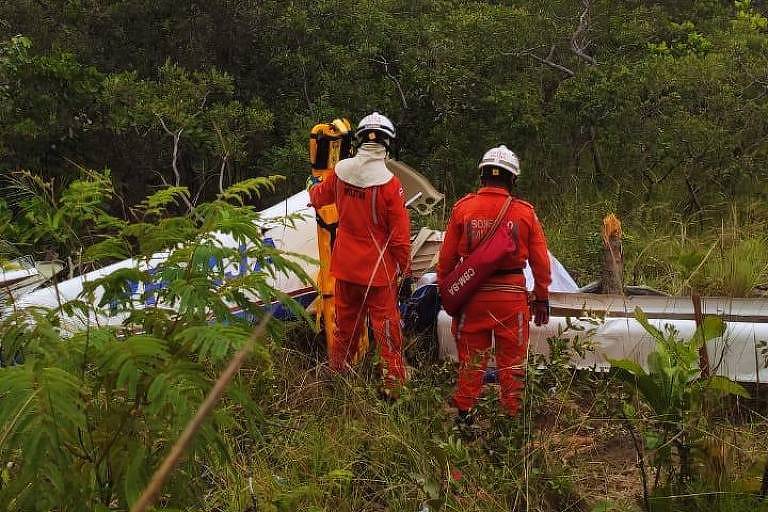Queda de avião mata três pessoas no interior da Bahia