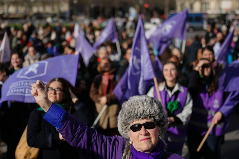 França se torna primeiro país do mundo a proteger aborto na Constituição