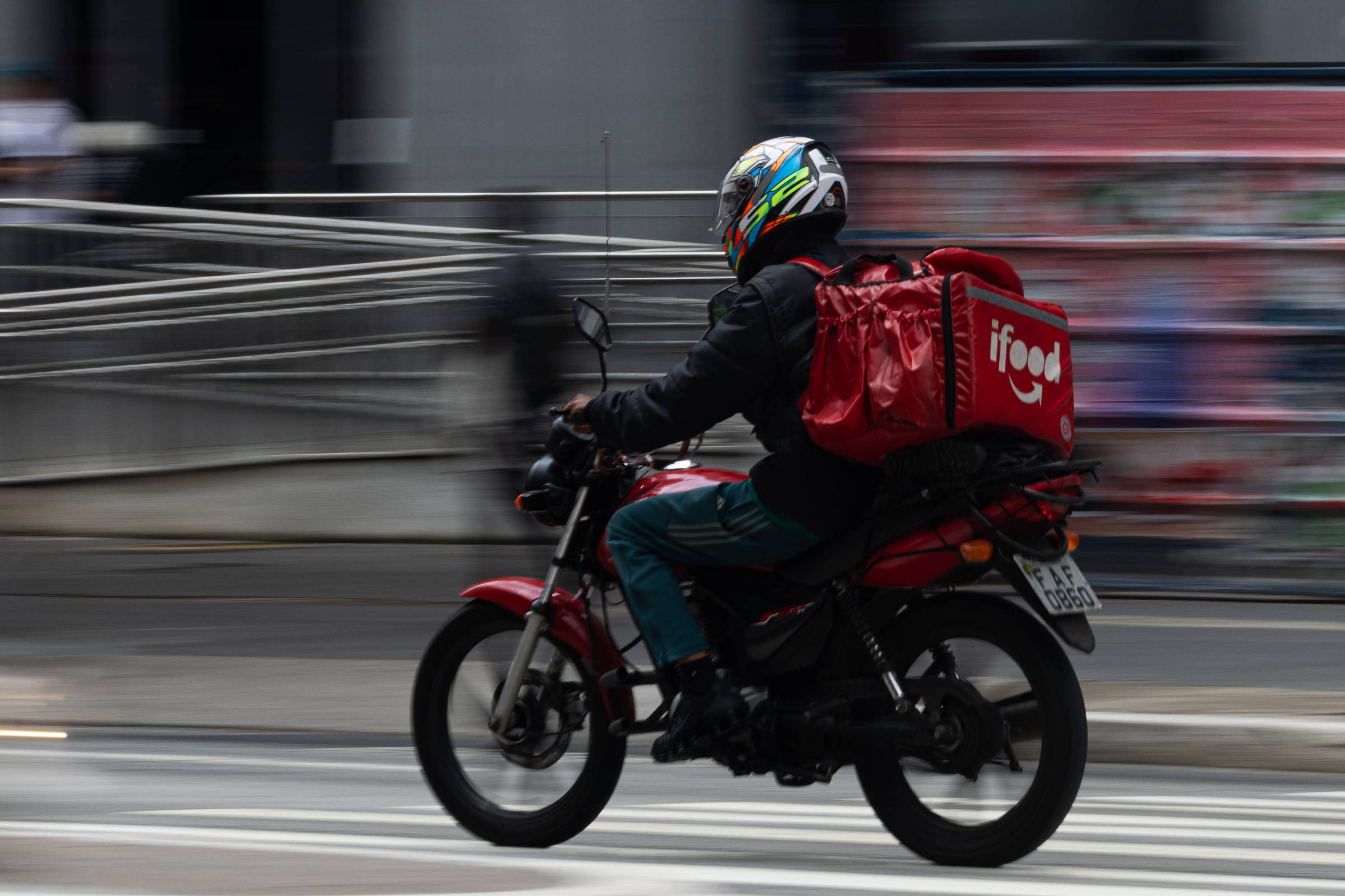 Justiça proíbe iFood de exigir valor mínimo em pedidos em todo o país