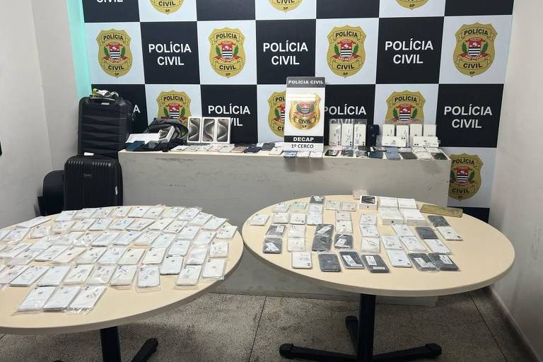 Polícia Civil apreende mais de 100 celulares roubados em operação no centro de SP 