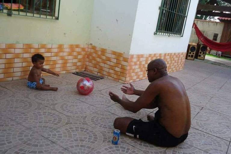 Evaldo Rosa foi assassinado por militares do Exército em 2019. Deixou a esposa Luciana Nogueira e o filho Davi Bruno