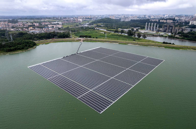 Usina Fotovoltaica Flutuante (UFF) Araucaria