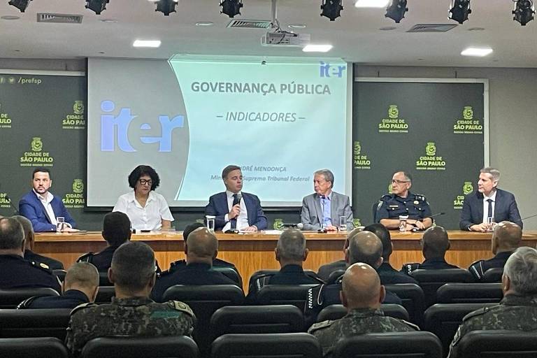 Ministro André Mendonça faz palestra à Guarda Civil de SP