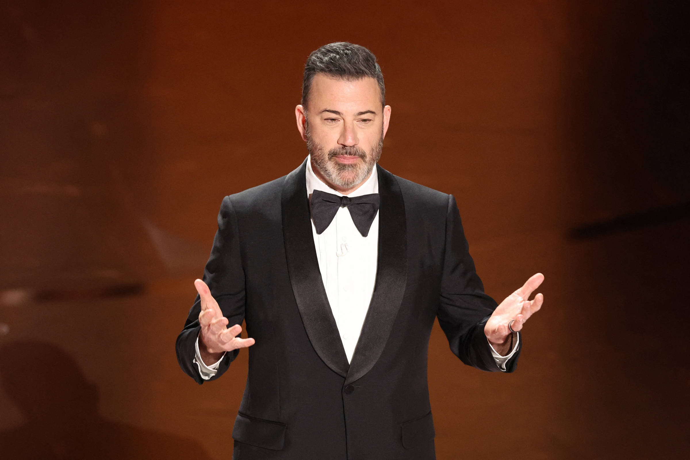 Disney negocia acordo com Jimmy Kimmel para a volta de talk show, diz revista
