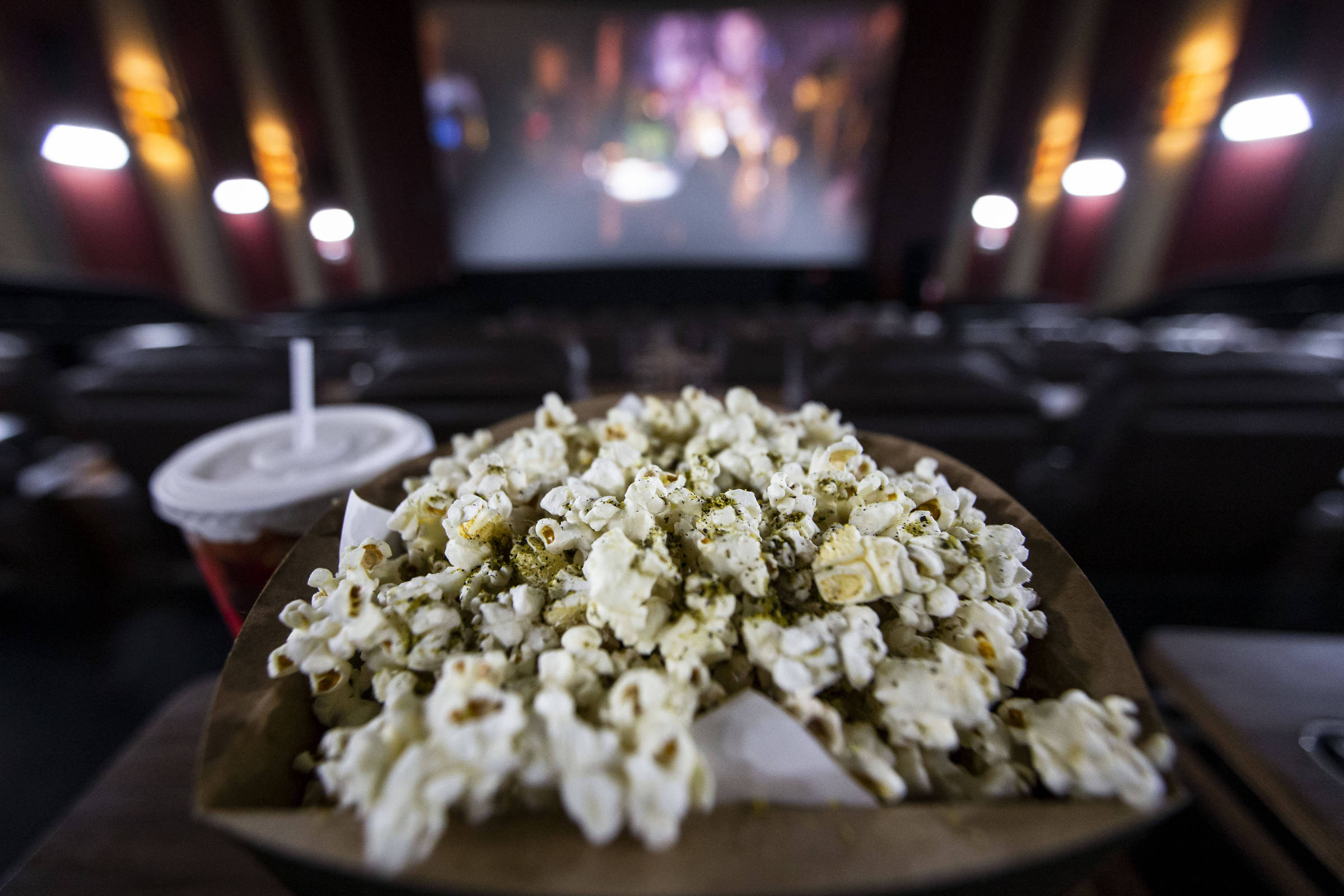 Cinemark tem combo promocional de ingresso com pipoca por R$ 39,50