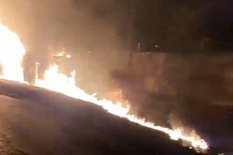 Caminhão-tanque explode, deixa um morto e oito feridos em Belo Horizonte