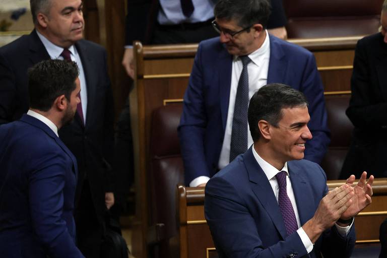 Deputados da Espanha aprovam projeto de lei da anistia a separatistas