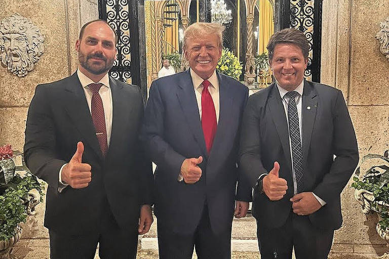 Trump recebe Eduardo Bolsonaro e Mario Frias na Flórida