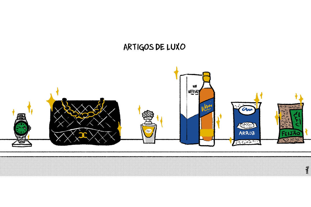 A charge de Marília Marz, de título "Artigos de Luxo", mostra uma prateleira com um relógio, uma bolsa de grife, um perfume, uma garrafa de whisky, um pacote de arroz e um pacote de feijão.