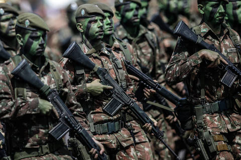 BRASILIA, DF,  25-08-2023 Cerimônia do  Dia do Soldado no QG do exército (FOTO  Gabriela Biló /Folhapress)